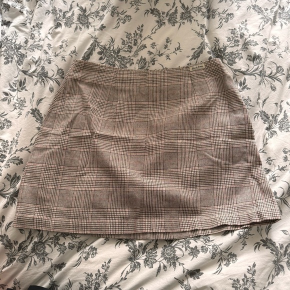 Mini skirt beige plaid print guess - Picture 3 of 3